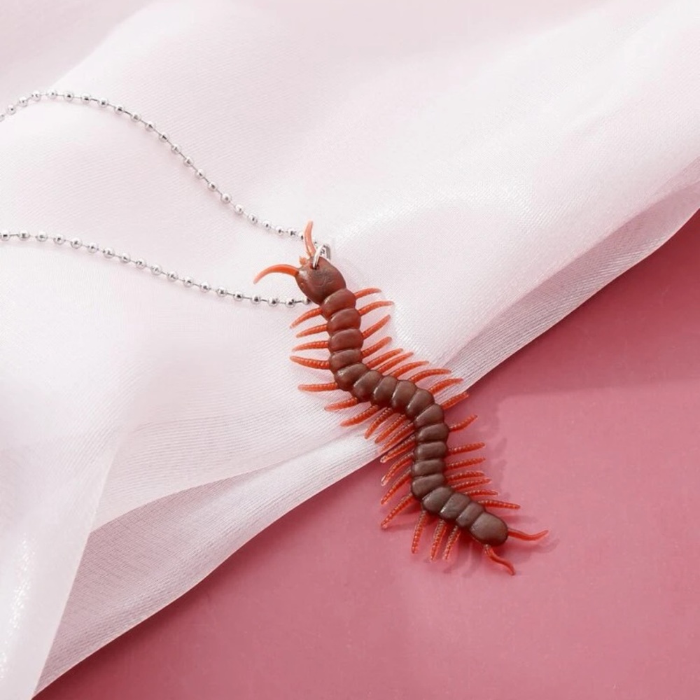 🪳 Awesome Centipede Bug Ball Chain Necklace 🪳